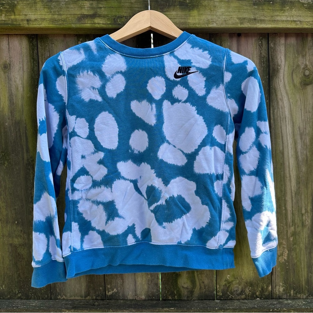 Nike Tie Dye Crewneck Sweatshirt Blue and‎ White Size Medium
